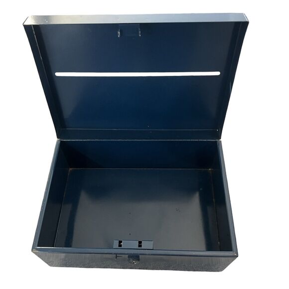 Vintage Hilton Carte Blanche Credit Card Application Blue Yellow Tin Box 50s 60s - Picture 6 of 10